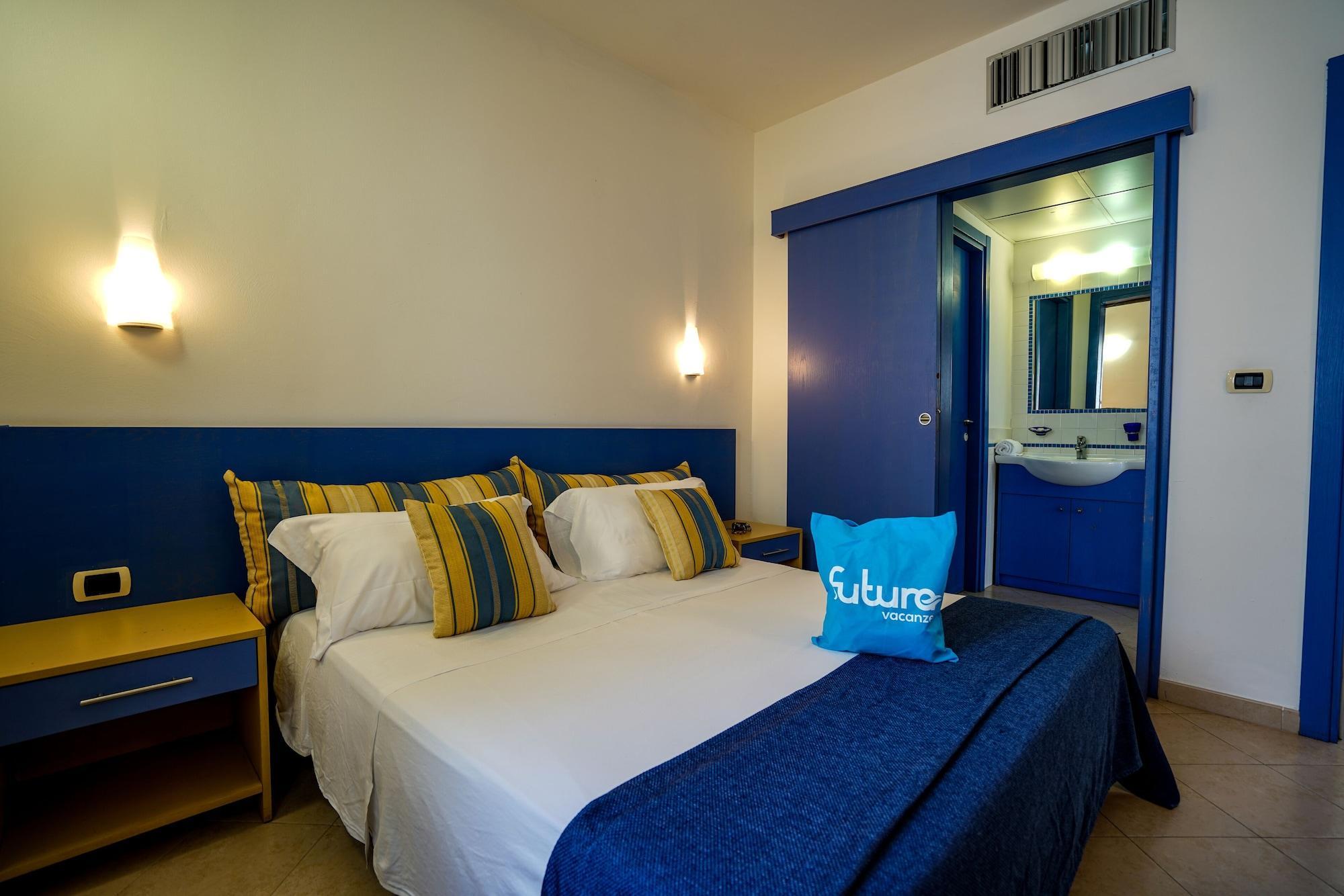 Futura Club Torre Rinalda Hotel Екстериор снимка