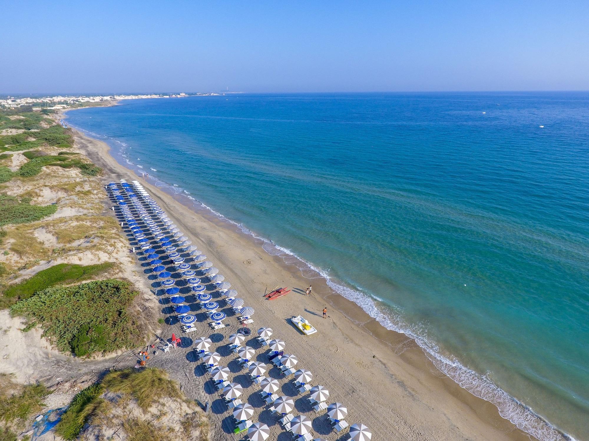 Futura Club Torre Rinalda Hotel Екстериор снимка