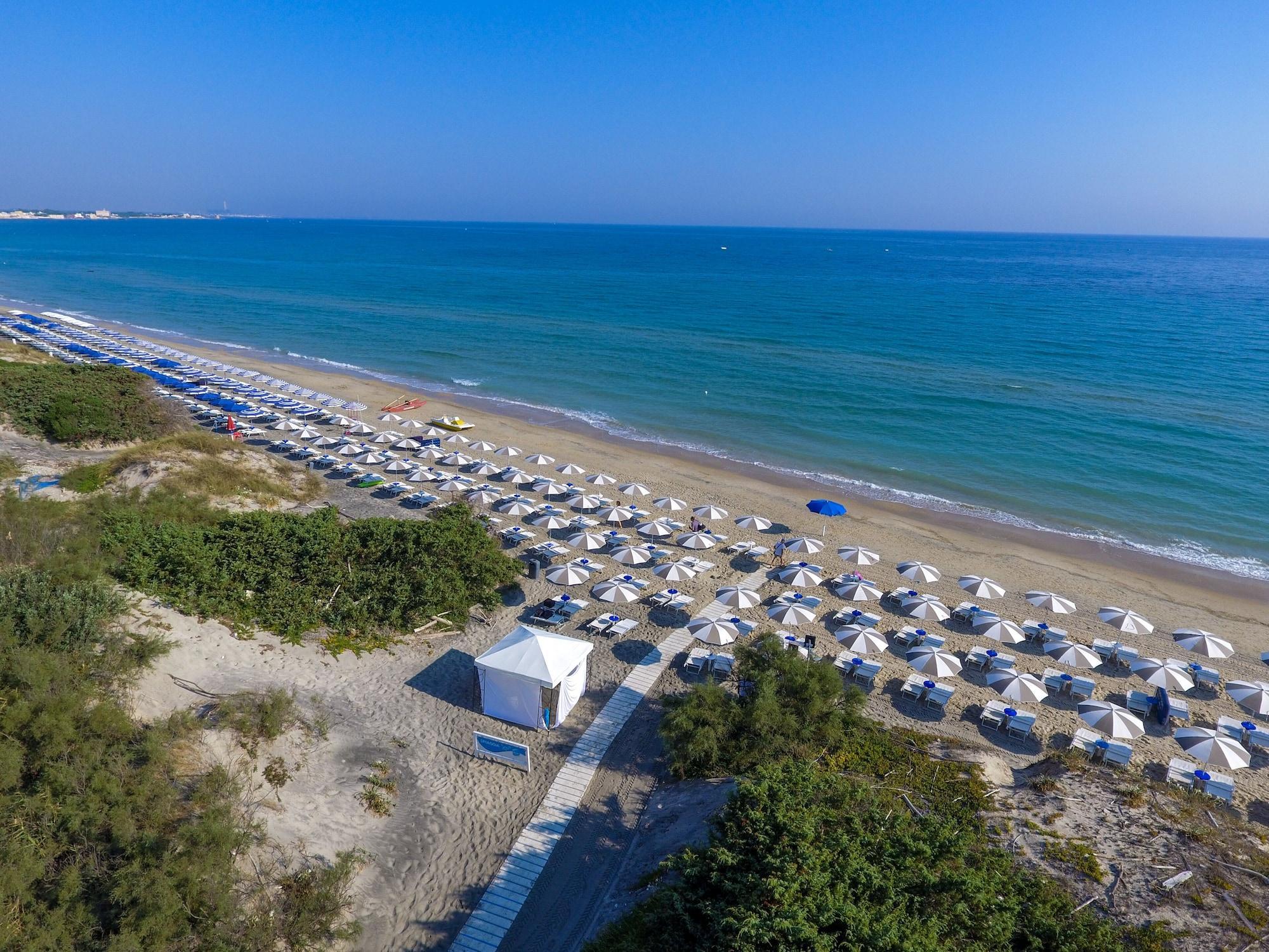 Futura Club Torre Rinalda Hotel Екстериор снимка