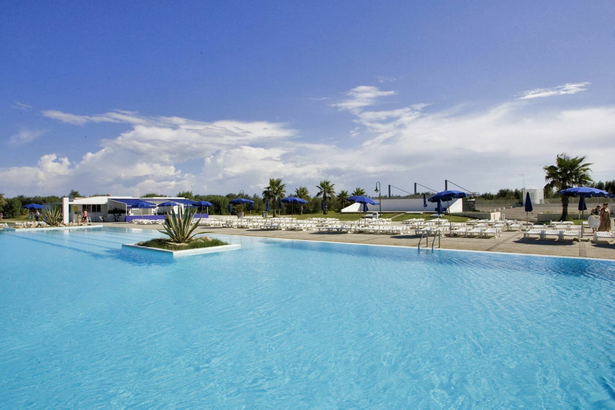 Futura Club Torre Rinalda Hotel Екстериор снимка