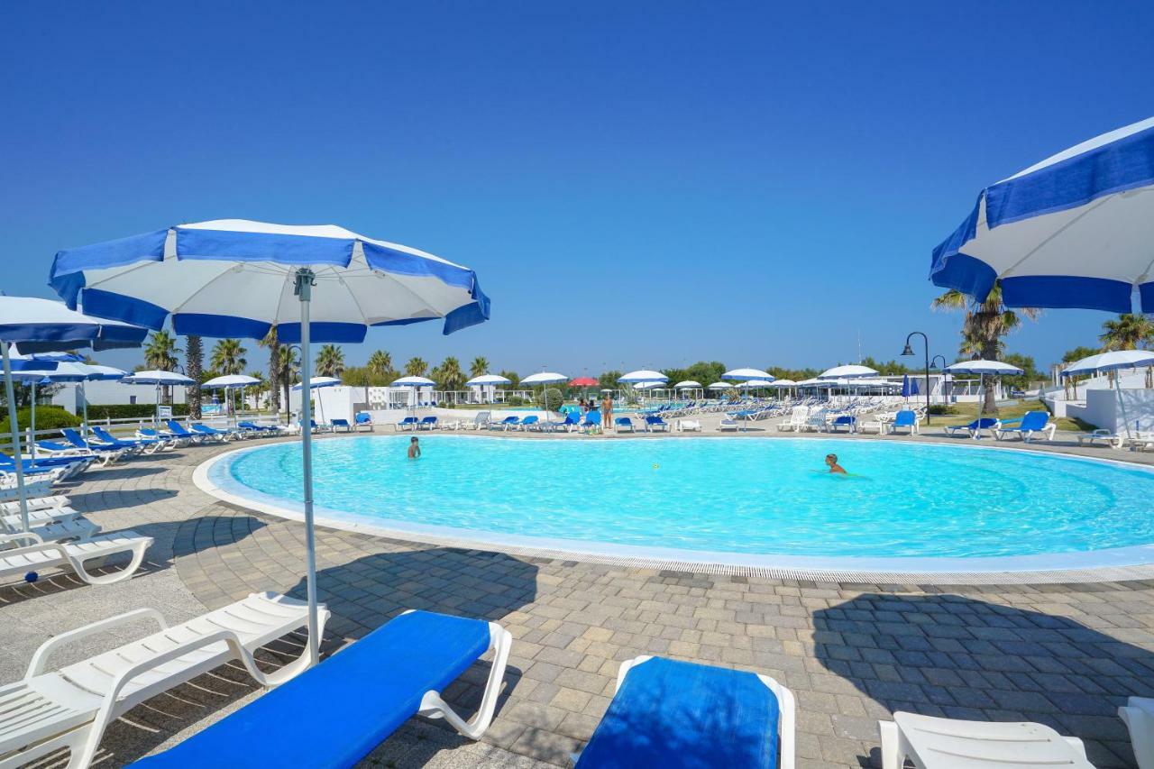 Futura Club Torre Rinalda Hotel Екстериор снимка