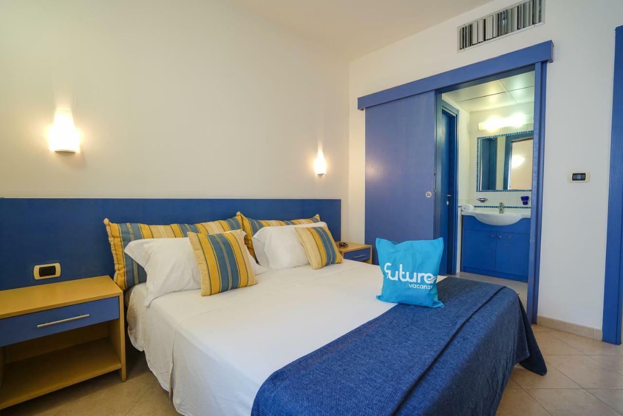Futura Club Torre Rinalda Hotel Екстериор снимка